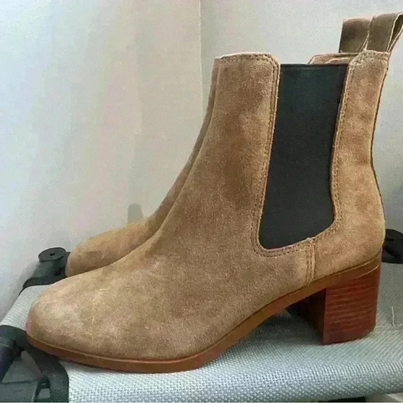 NWOB Steve Madden Women's Rockwell Cognac Suede Chelsea Boot Size 9.5 - Picture 3 of 8